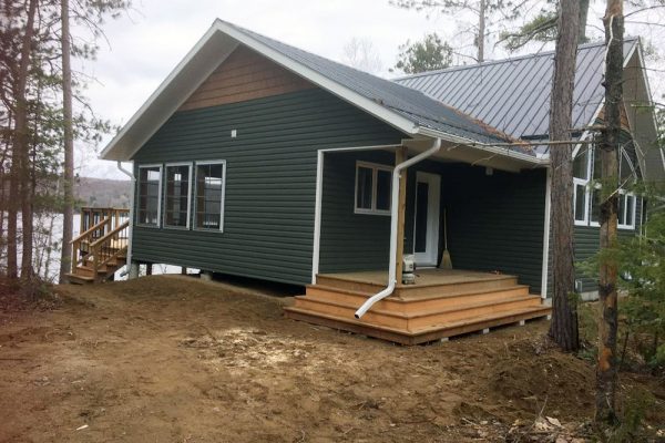 innovative-construction-custom-cottage1-exterior-view